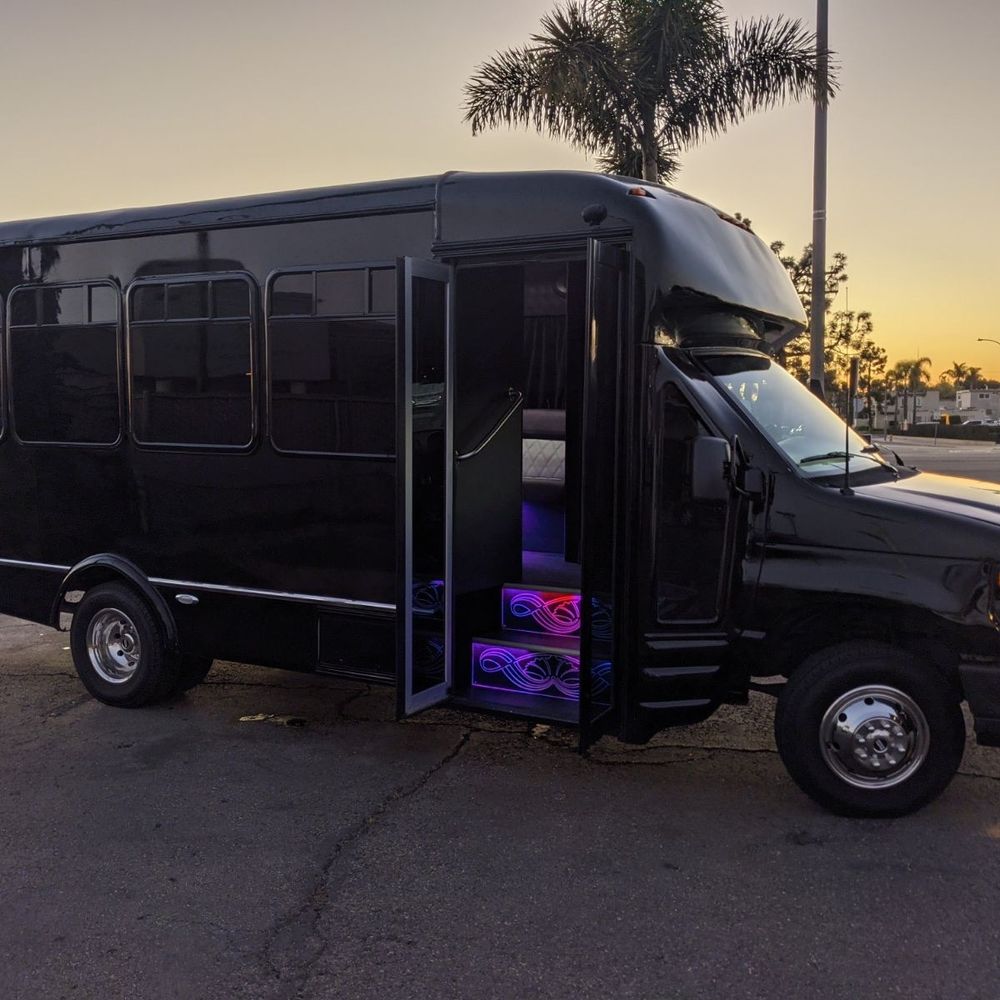 Genesis Limo Service - Limos Near Me - Costa Mesa, California
