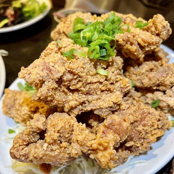 Side Street Inn - Garlic Chicken - Hawaiian Near Me - Honolulu, Hawaii Side Street Inn - Garlic Chicken - Hawaiian Near Me - Honolulu, Hawaii