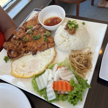Ipho - Vietnamese Near Me - Lincolnwood, Illinois Ipho - Vietnamese Near Me - Lincolnwood, Illinois