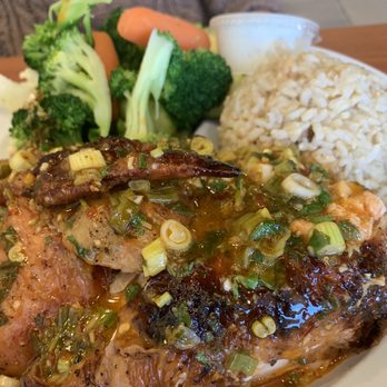Chicken Maison - Spicy lemon garlic chicken - Middle Eastern Near Me - Redondo Beach, California Chicken Maison - Spicy lemon garlic chicken - Middle Eastern Near Me - Redondo Beach, California