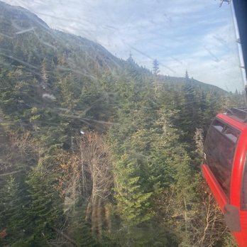 Gondola Skyride - View - Ski Resorts Near Me - Stowe, Vermont