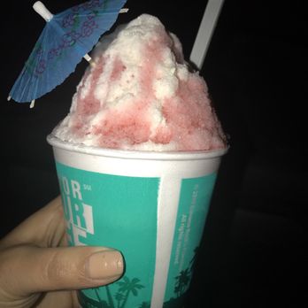 Bahama Buck's - Strawberry Colada w/ cream! - Shaved Ice Near Me - Fort Worth, Texas Bahama Buck's - Strawberry Colada w/ cream! - Shaved Ice Near Me - Fort Worth, Texas