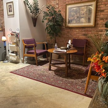 Chicago Touch - Spacious reception and waiting area. - Massage Near Me - Chicago, Illinois Chicago Touch - Spacious reception and waiting area. - Massage Near Me - Chicago, Illinois