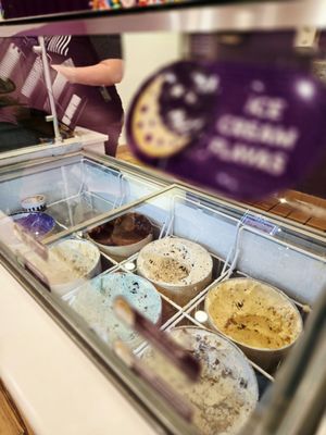 Insomnia Cookies by null