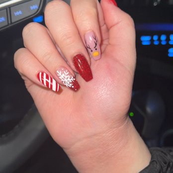 Golden Nail And Spa - Nail Salons Near Me - Bellingham, Massachusetts