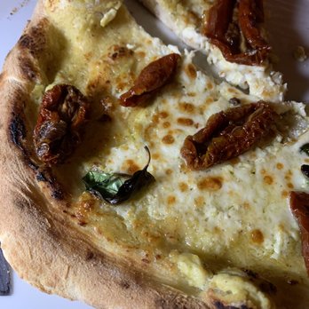Pizzeria Leone - Italian Near Me - Verona, VR