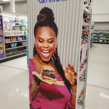 Target - Department Stores Near Me - Schaumburg, Illinois