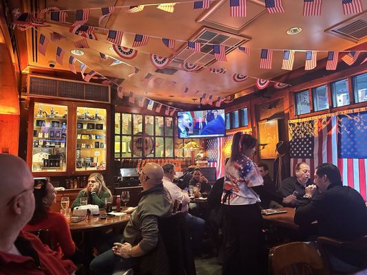 Shelly's Back Room by null