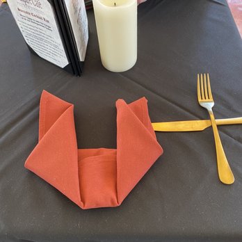 Vampire Cafe - Table setting - Cafes Near Me - New Orleans, Louisiana