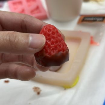 24:01 Bloom & Craft - chocolate covered strawberry - Florists Near Me - Saratoga, California