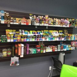 Lucky Smoke Shop - All kinds cigarillos