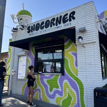 SnoCorner - Outside - Desserts Near Me - Long Beach, California SnoCorner - Outside - Desserts Near Me - Long Beach, California