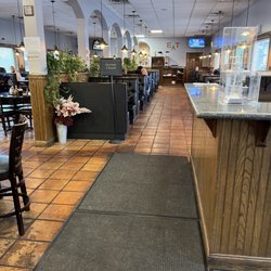 Olivia's Family Restaurant - Main dining Area