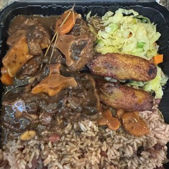 Jamaica's Island Style Restaurant - Oxtail, rice, cabbages - Caribbean Near Me - Lancaster, California