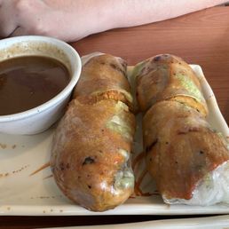 Spring roll charbroiled pork Spring roll charbroiled pork