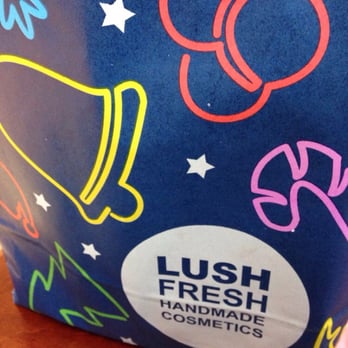 LUSH Cosmetics - Lush christmas bag - Cosmetics & Beauty Supply Near Me - Des Peres, Missouri