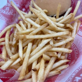 Steak ’n Shake -  a hamburger and french fries - Fast Food Near Me - Edwardsville, Illinois