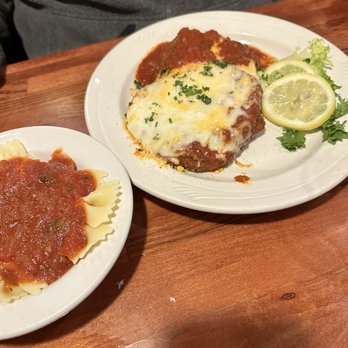 Bella's On Fort Couch - Veal Parm - Italian Near Me - Pittsburgh, Pennsylvania