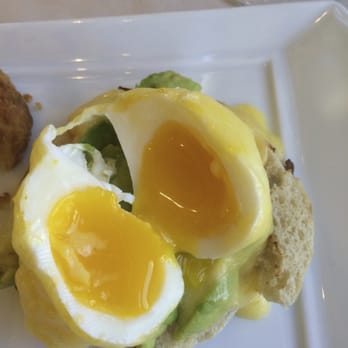 Tableau - Perfectly poached eggs in my eggs benedict - Breakfast & Brunch Near Me - Las Vegas, Nevada