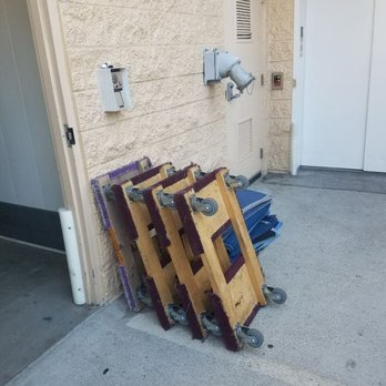World Class Movers - Furniture dollies all ready to go - Movers Near Me World Class Movers - Furniture dollies all ready to go - Movers Near Me