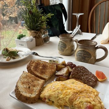 Lilac Inn - Fabulous breakfast, made to order - Bed & Breakfast Near Me - Brandon, Vermont