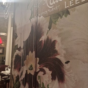 Muriel's Jackson Square - Gorgeous art panel providing privacy while dining - Cajun/Creole Near Me - New Orleans, Louisiana Muriel's Jackson Square - Gorgeous art panel providing privacy while dining - Cajun/Creole Near Me - New Orleans, Louisiana
