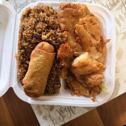 Hong Kong Chinese Restaurant - The look of the egg rolls make it look suspect