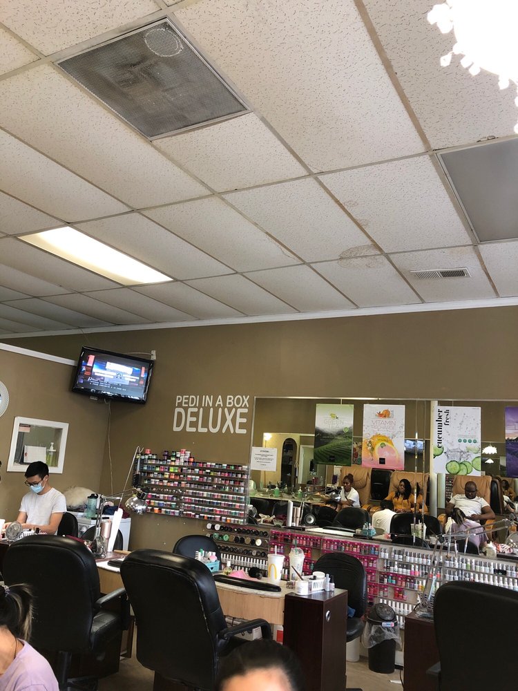 L A NAIL Updated September 2024 10 Reviews 2033 Metropolitan Pkwy SW, Atlanta,