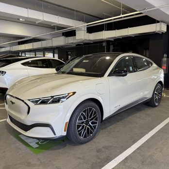 Santa Monica Ford - Auto Parts & Supplies Near Me - Santa Monica, California