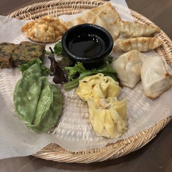 Dok Mali Thai Kitchen - Dumpling flight - Thai Near Me - Portland, Maine Dok Mali Thai Kitchen - Dumpling flight - Thai Near Me - Portland, Maine