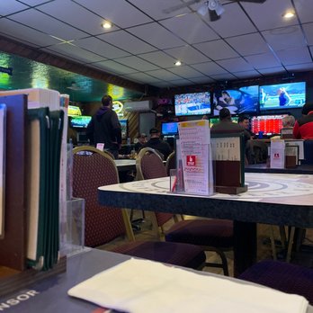 Cedarville Inn - the dining area of the restaurant - Bars Near Me - Gresham, Oregon
