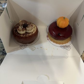 Bouchée Patisserie - Patisserie/Cake Shop Near Me - Houston, Texas
