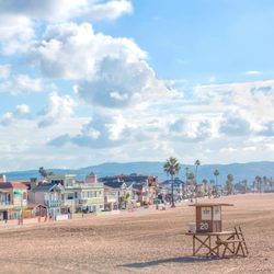 Beachview Rentals - We manage top-tier vacation homes on the Newport Beach Peninsula.