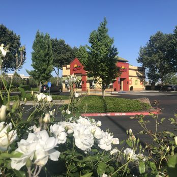Del Taco - Plenty of parking - Fast Food Near Me - Sacramento, California