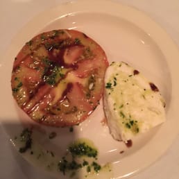 Mozzarella and tomato bas