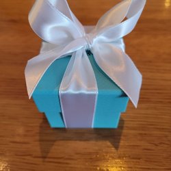 Tiffany & Co - The loveliest wrapped box