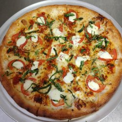 Fratelli Pizza - Liberty Hill - Margherita pizza