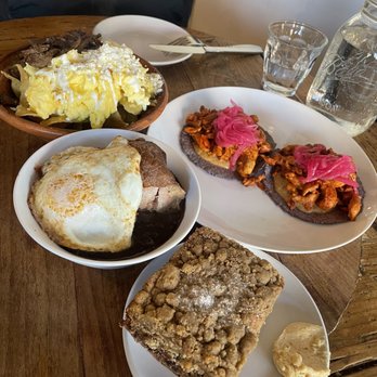 Zona Rosa - Chilaquiles with steak, ollitas with carnitas, dark chocolate chip banana crumb cake, pastor tacos - Mexican Near Me - San Jose, California