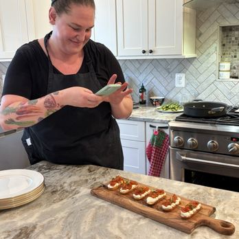 Fiddlehead Chef - Lauren's amazing crostinis with goat cheese and tomato jam. OMG - Personal Chefs Near Me