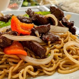 Bò Lúc Lắc Mì Tỏi | Shaken Beef & Garlic Noodles