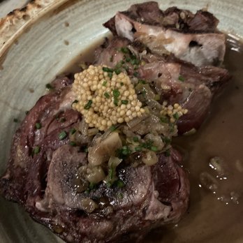 Farm & Fire - Lamb Neck - Canadian (New) Near Me - Banff, Alberta Farm & Fire - Lamb Neck - Canadian (New) Near Me - Banff, Alberta
