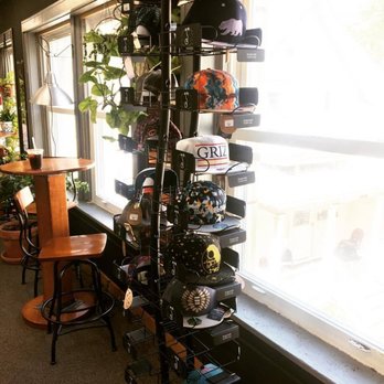 KNUCKLEHEADS TOBACCO AND VAPES - Updated May 2026 - 45 Photos & 29 Reviews  - 520 State St, Madison, Wisconsin - Head Shops - Phone Number