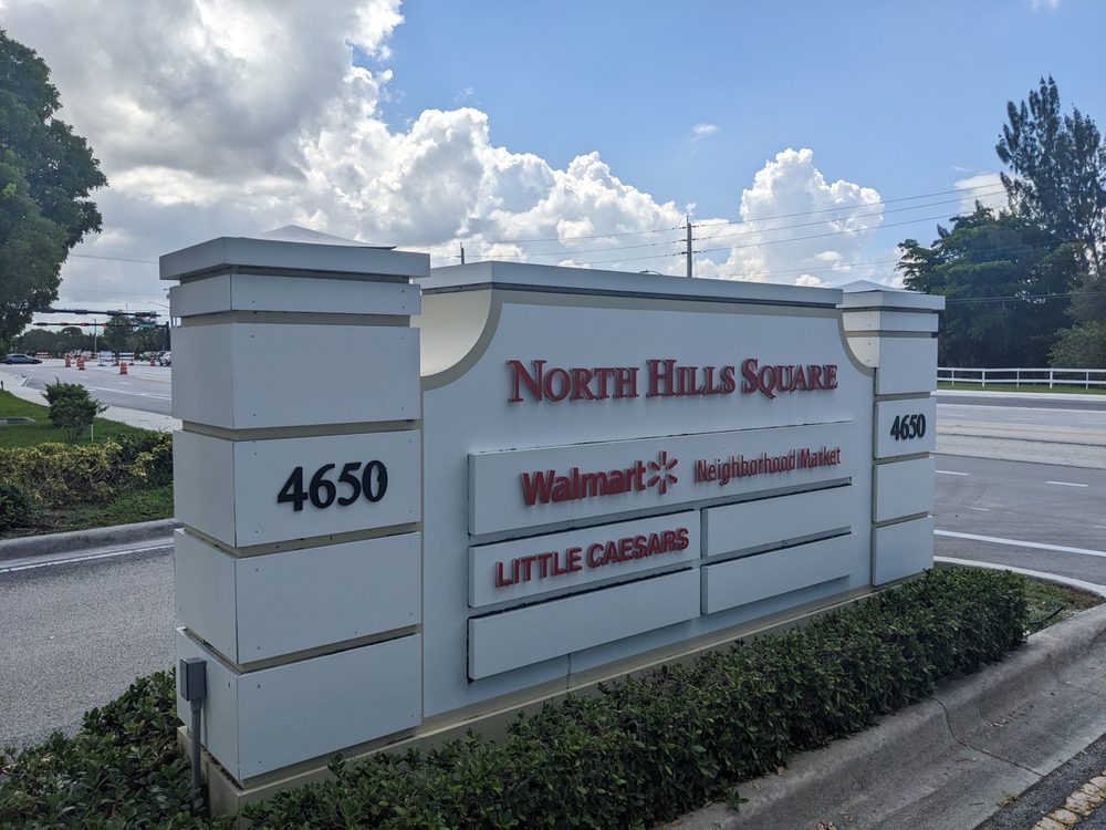 North Hills Square Logo