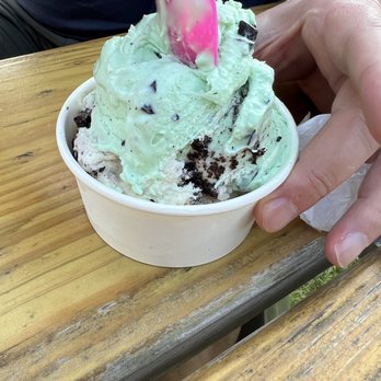 Sugarville - Double scoop, mint chip and cookies and cream - Ice Cream & Frozen Yogurt Near Me - Libertyville, Illinois