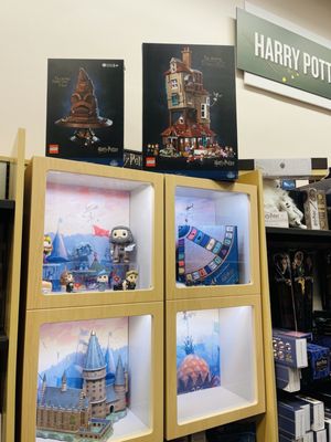 Barnes & Noble by null