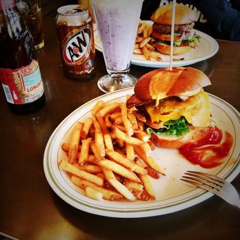 The Nighthawk Diner - Near pitch-perfect cheeseburger - Breakfast & Brunch Near Me - Oslo, 03 The Nighthawk Diner - Near pitch-perfect cheeseburger - Breakfast & Brunch Near Me - Oslo, 03