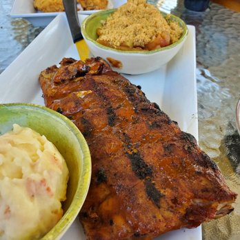 Hawthorne's Backyard Bar & Grill - Ribs - Bars Near Me - West Chicago, Illinois
