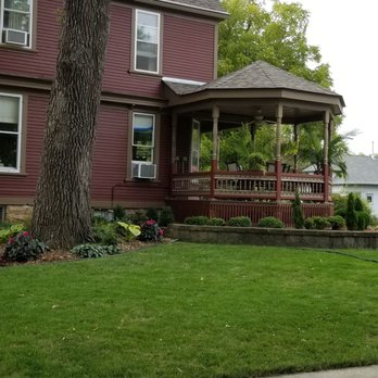 Pine Gardens Bed & Breakfast - Bed & Breakfast Near Me - Waseca, Minnesota