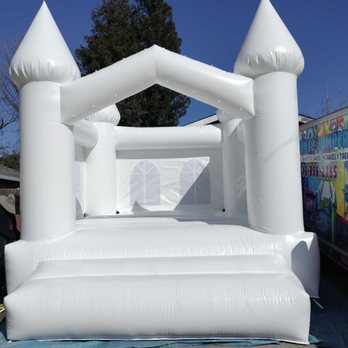 Daphnes Jumpers - Bounce House Rentals Near Me