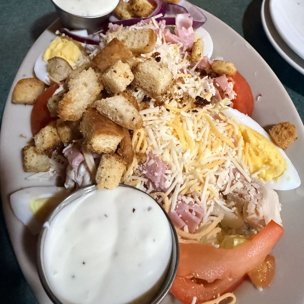 The Silver Spur Restaurant - chef salad - American Near Me - Jane, Missouri The Silver Spur Restaurant - chef salad - American Near Me - Jane, Missouri